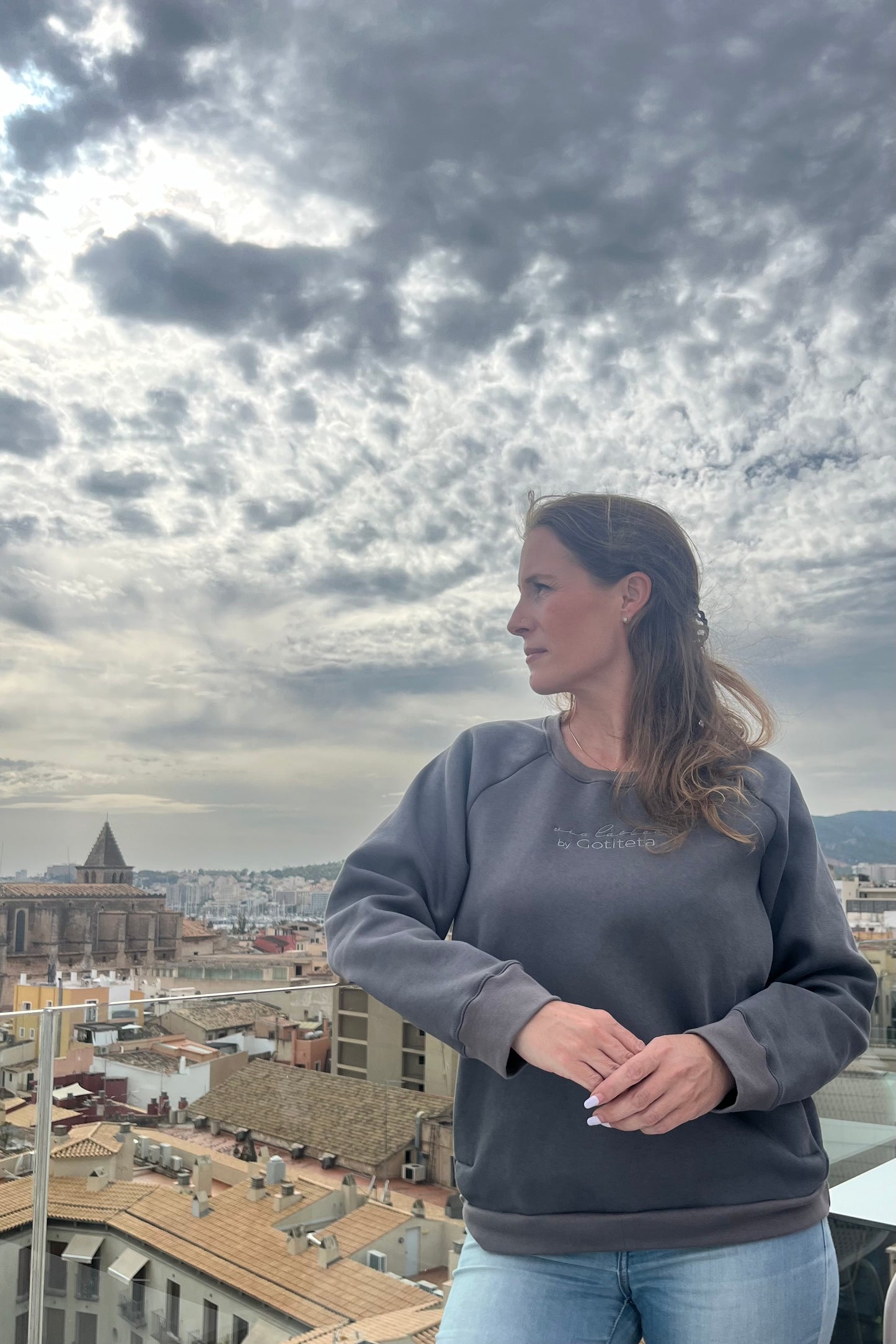 Vía láctea by Gotiteta nursing sweatshirt