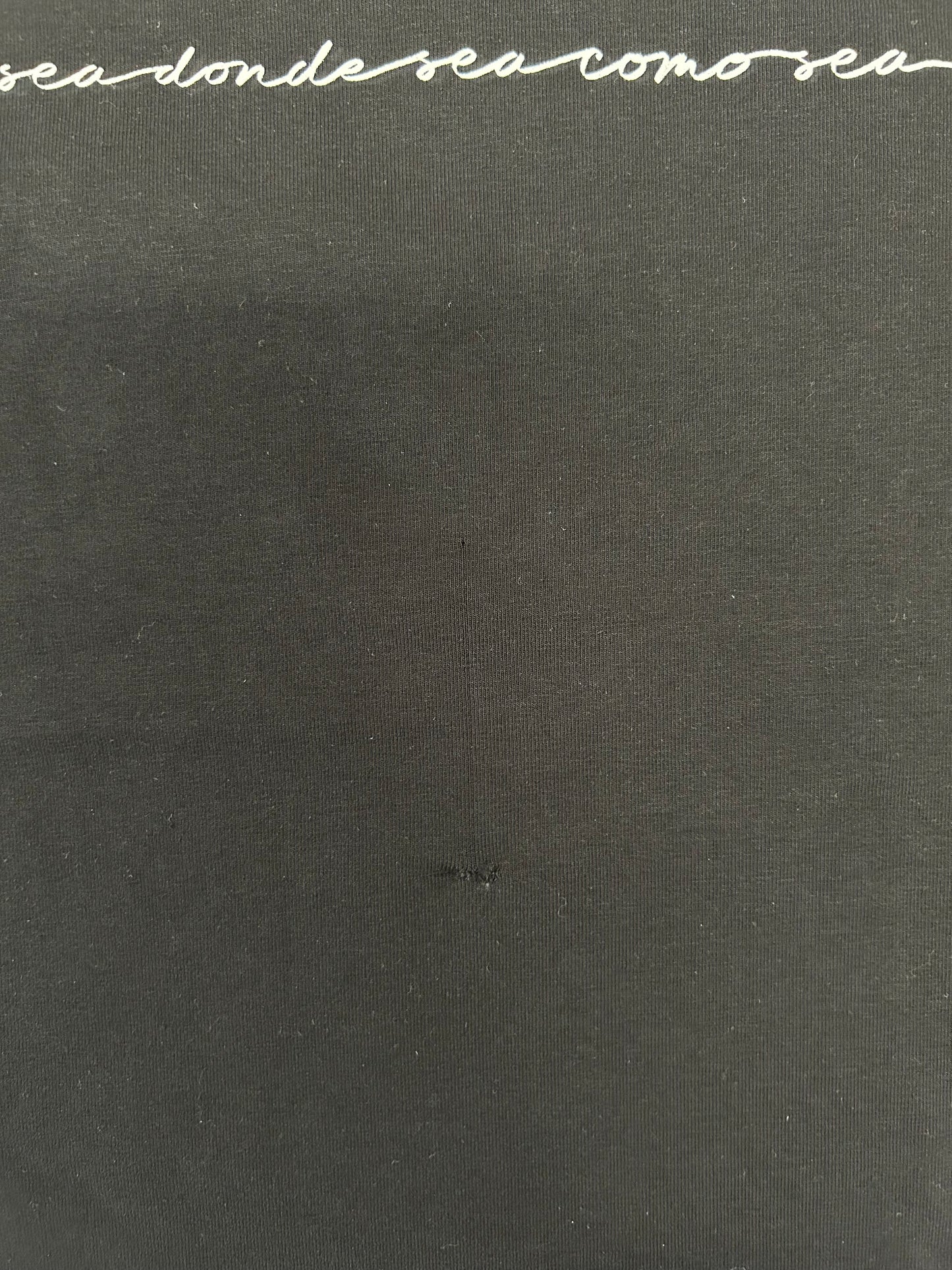 Camiseta Cuando sea Negra con una pequeña tara-Talla S