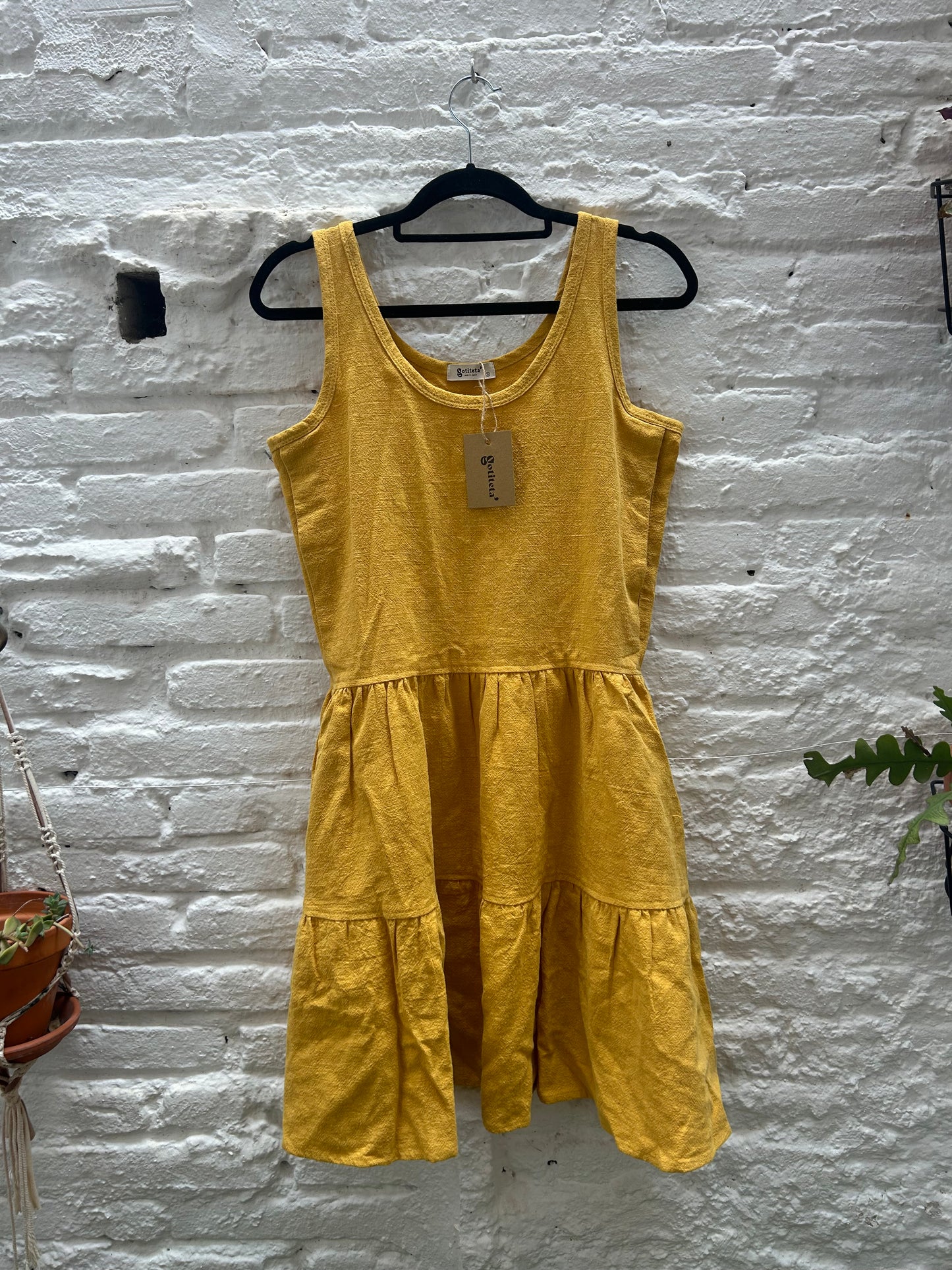 Vestido de Lino Mostaza talla S - Pieza Unica