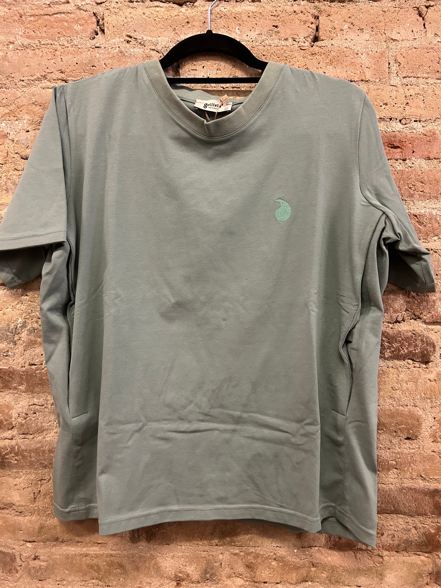 Camiseta Gota de Gotiteta con manchas en forma de rayas en la parte de delante -Talla L