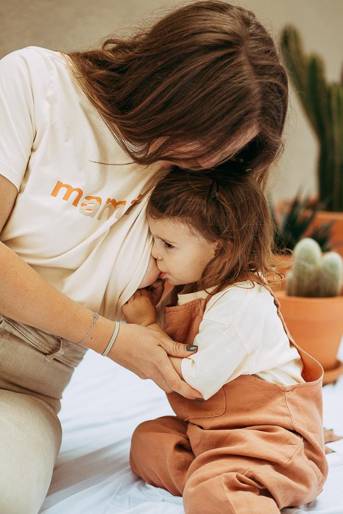 Camiseta de lactancia materna - Mamá/Amar-Gotiteta